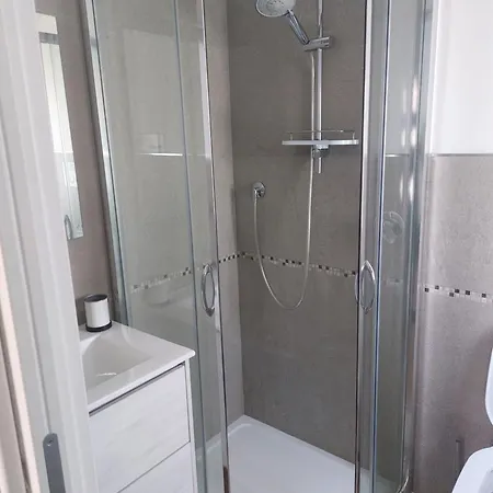 Un Posto Al Sole نومانا