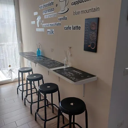 Un Posto Al Sole 4* Нумана